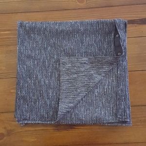 Lululemon vinyasa scarf